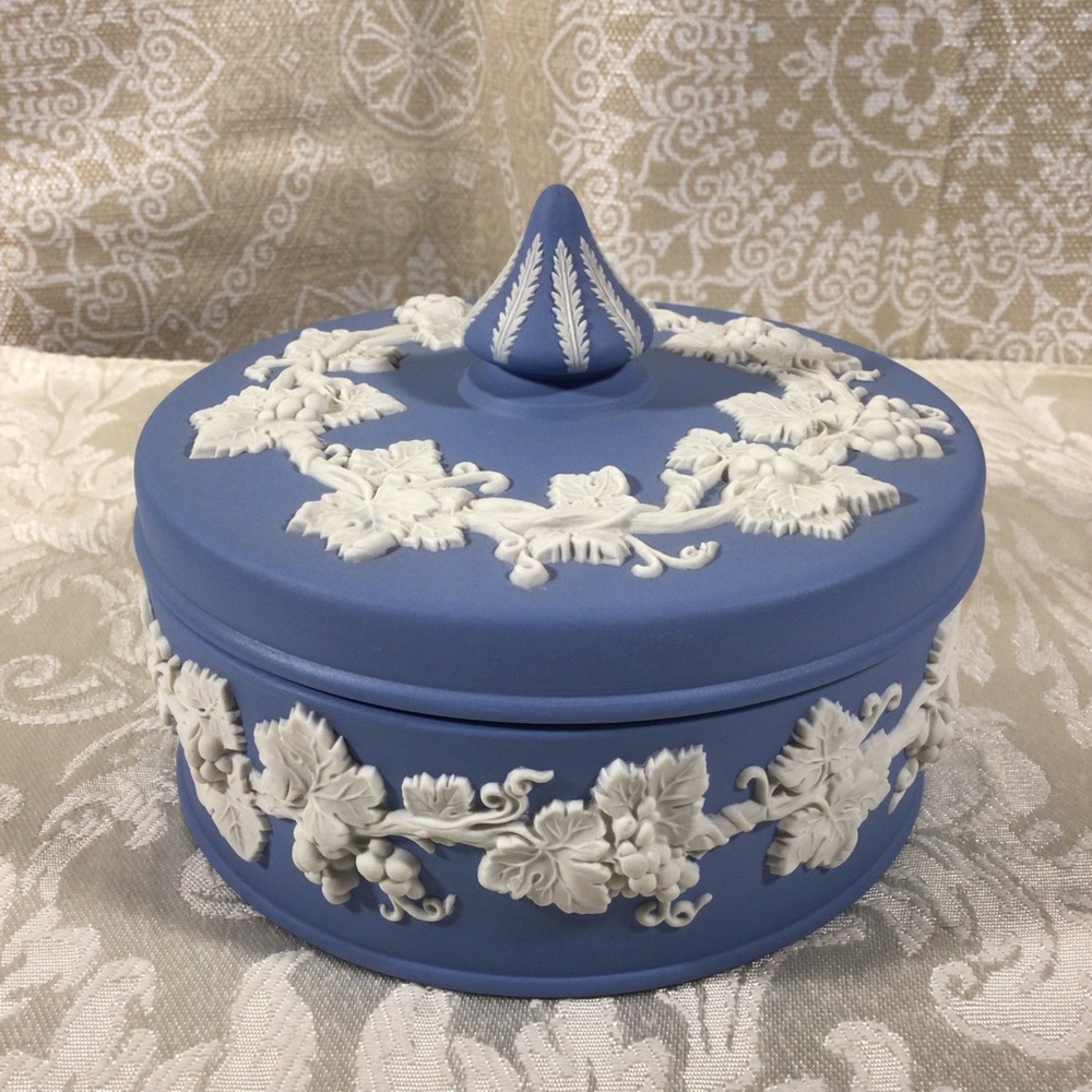 Vintage Wedgwood blue Jasperware Round Covered Dish